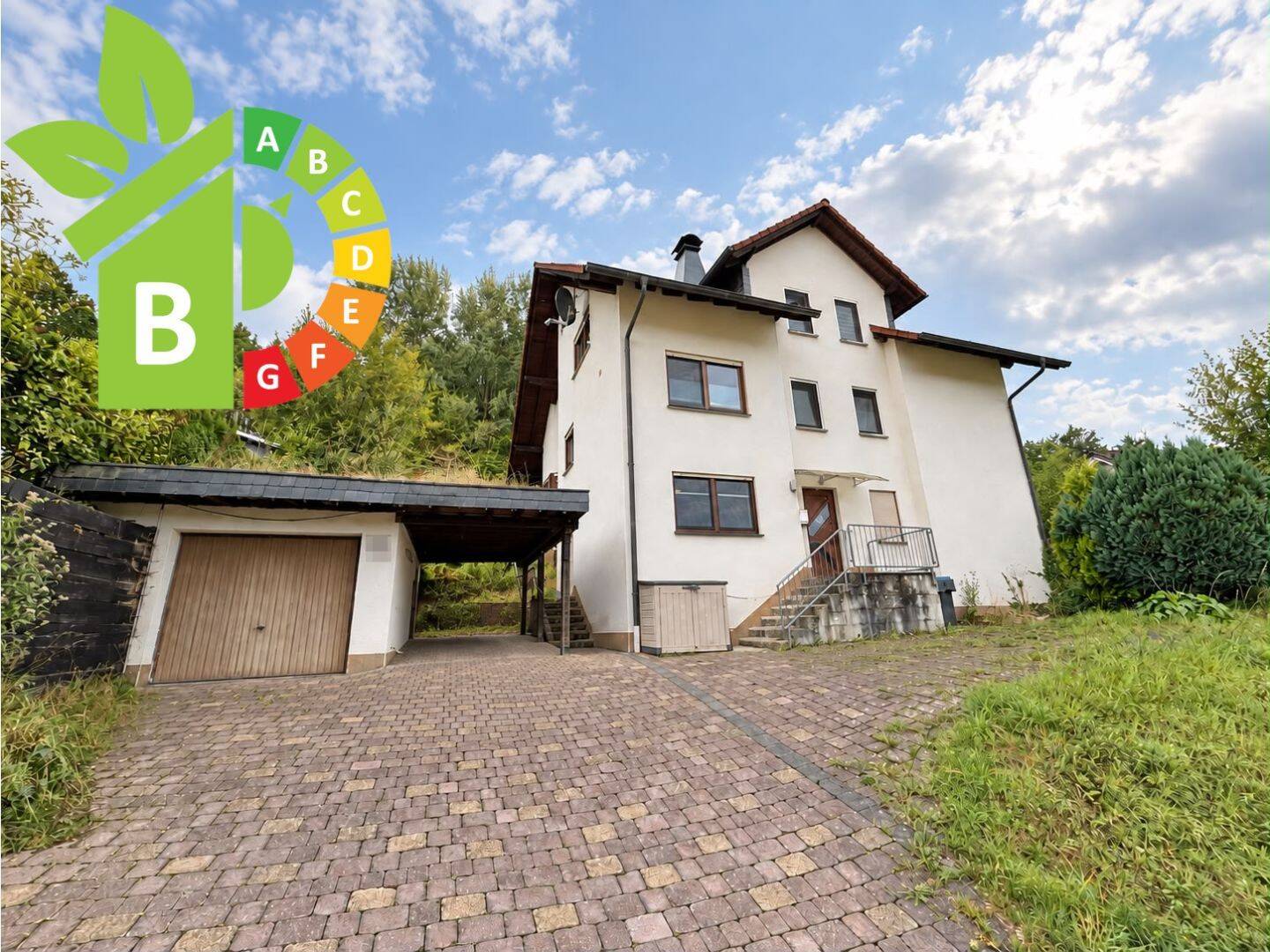 Großzügiges Einfamilienhaus mit Einliegerwohnung in ruhiger Lage von Plettenberg, 58840 Plettenberg