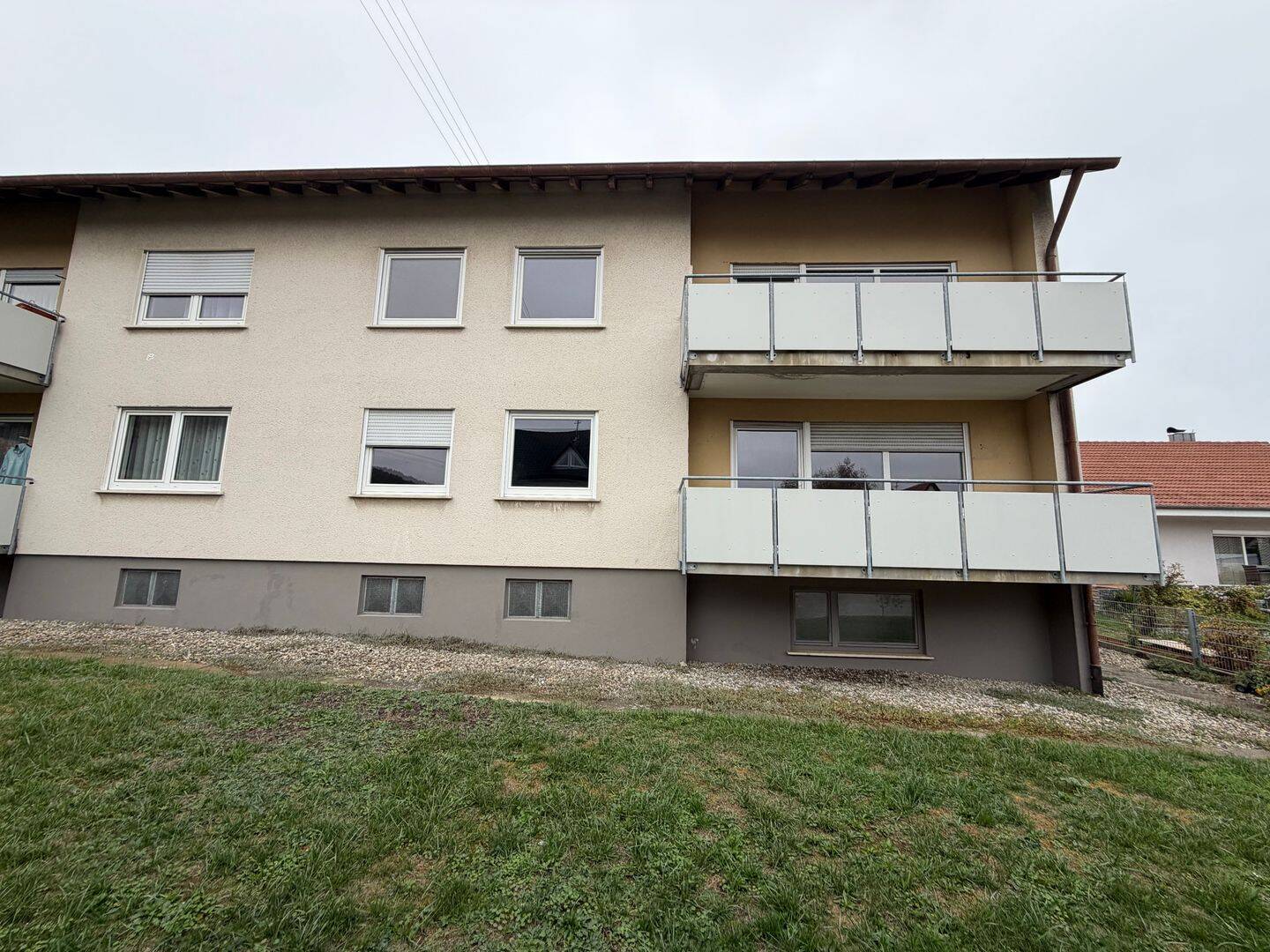 Renovierte Wohnung in gepflegtem Haus, 78604 Rietheim-Weilheim