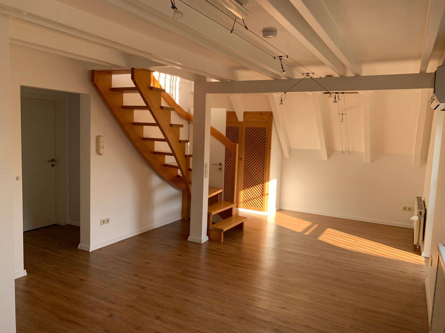 Ungewöhnliche 2-Zimmer Wohnung für Individualisten, 88074 Meckenbeuren
