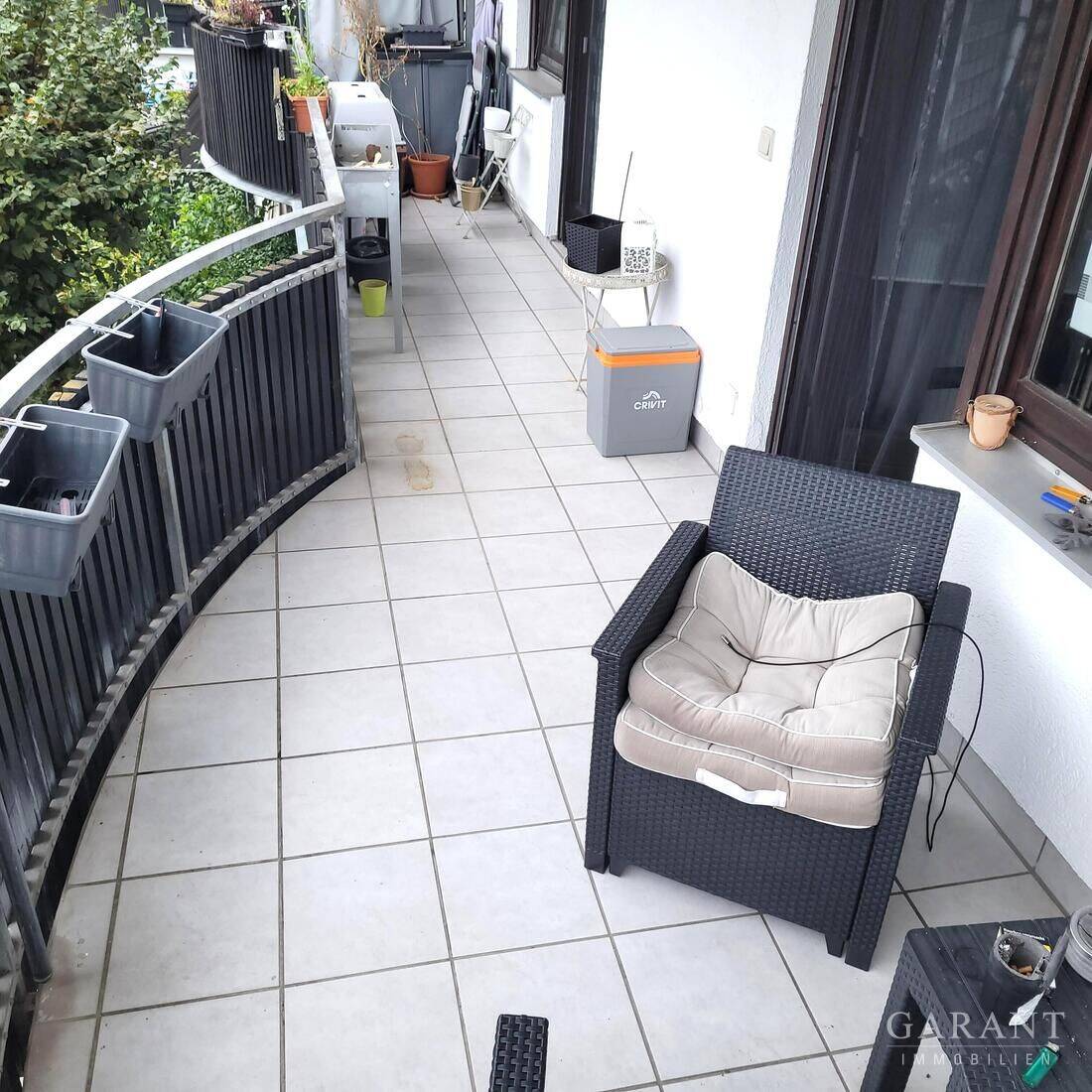 Großzügige 2 Zimmer-Wohnung mit Balkon in guter Wohnlage von Leonberg-Eltingen, 71229 Leonberg