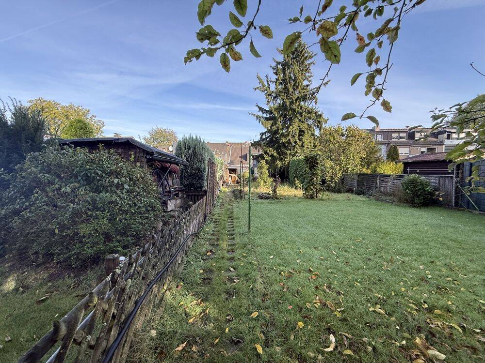 Fischeln- Doppelhaushälfte mit viel Potenzial – ideal für Handwerker und kreative Sanierer, 47807 Krefeld (Dießem/Lehmheide Fischeln)