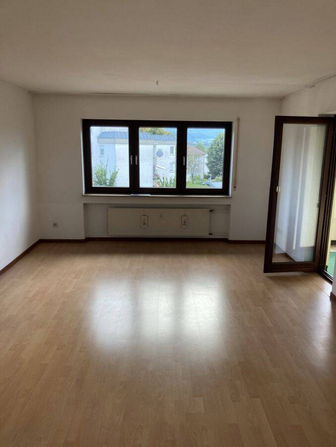 2 Zimmer Wohnung im OG, EBK und Balkon, 73033 Göppingen