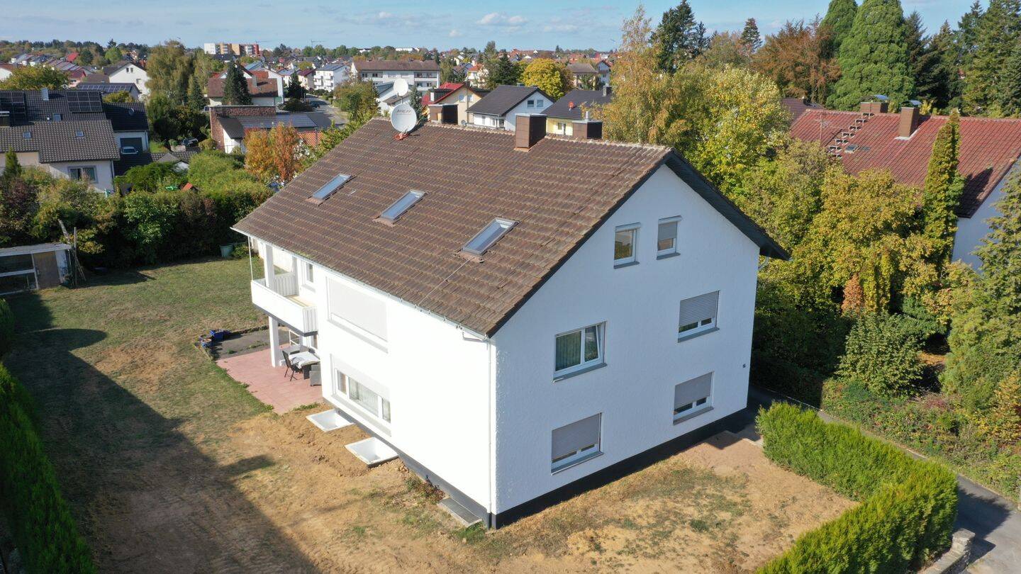 Exklusives Mehrfamilienhaus, zwei selbst bewohnen und zwei vermieten, 74731 Walldürn
