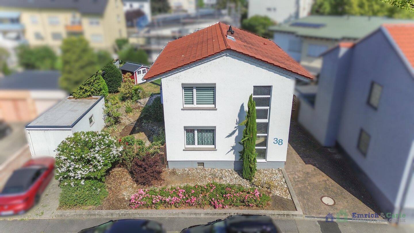 Raum zum Leben, Platz zum Durchatmen: Einfamilienhaus mit Garten und Rheinnähe, 55218 Ingelheim am Rhein