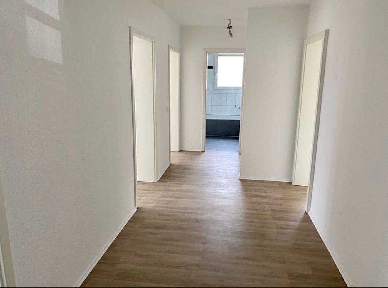 schöne, helle Wohnung in ruhiger Lage am Beeckerwald, 41844 Wegberg