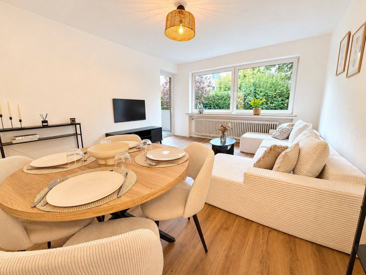 Modern sanierte 3-Zimmer-Wohnung mit Loggia & Stellplatz in Oldenburg – provisionsfrei!, 26135 Oldenburg (Oldb) (Kreyenbrück Krusenbusch Neuenwege Osternburg Tweelbäke)