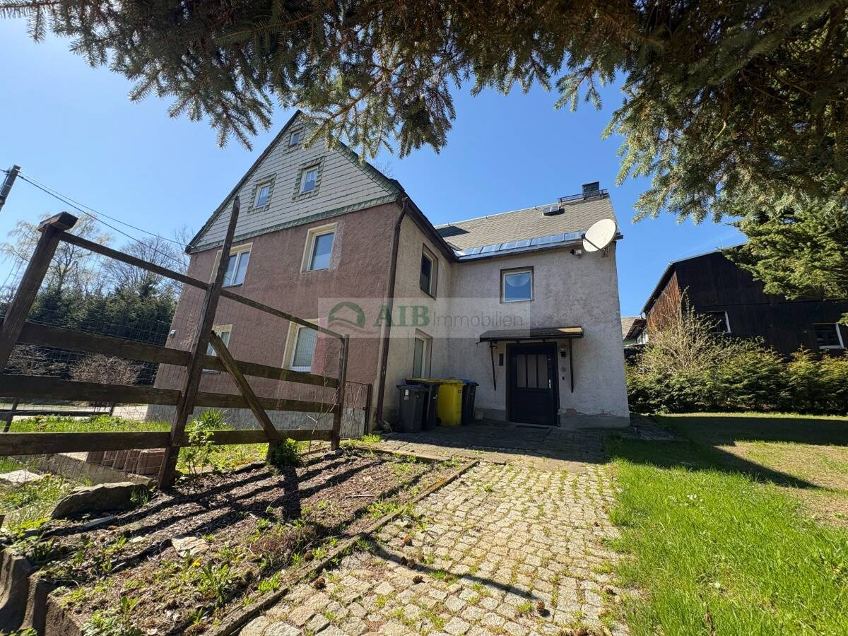 Erstmal einziehen…Danach ausbauen… Einfamilienhaus mit Scheune und großem Garten, 9526 Heidersdorf