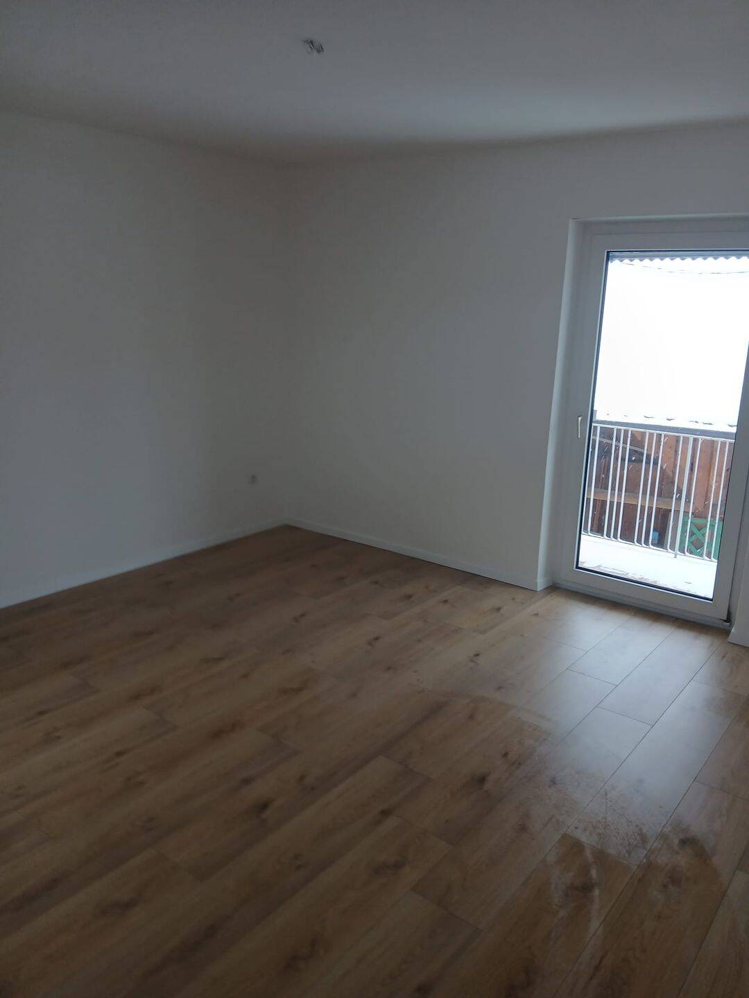 Neu renovierte drei Zimmer-Wohnung, 91183 Abenberg