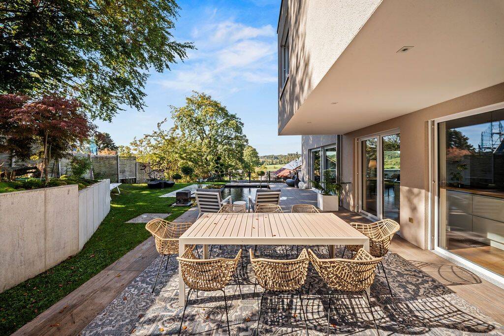Exklusives Architektenhaus in Wolfegg – stilvolles Wohnen mit Weitblick und Perspektive, 88364 Wolfegg