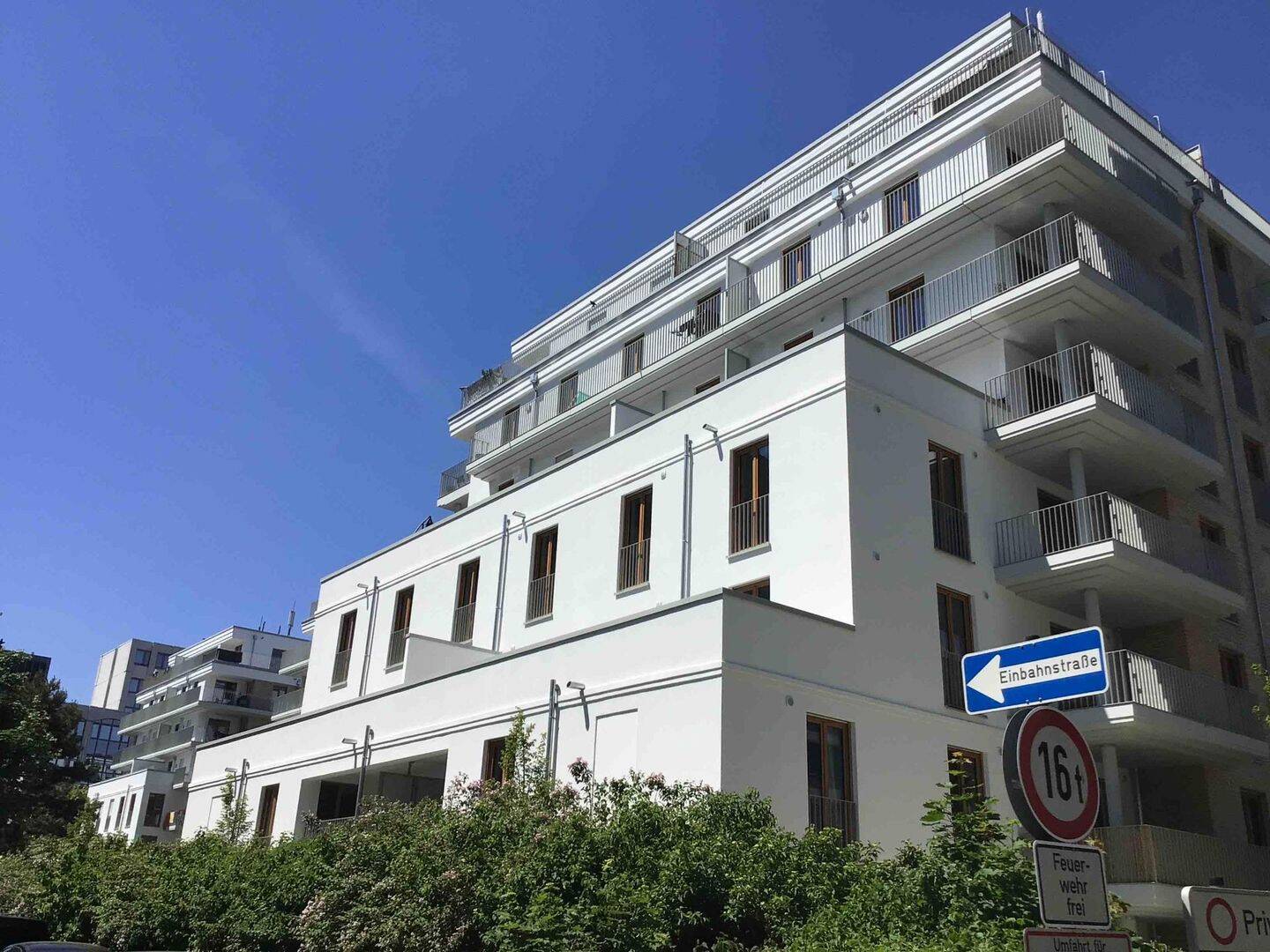 Lyoner Quartier / 2-Zimmerwohnung sucht neue Bewohner, 60528 Frankfurt am Main (Niederrad Sachsenhausen Schwanheim)