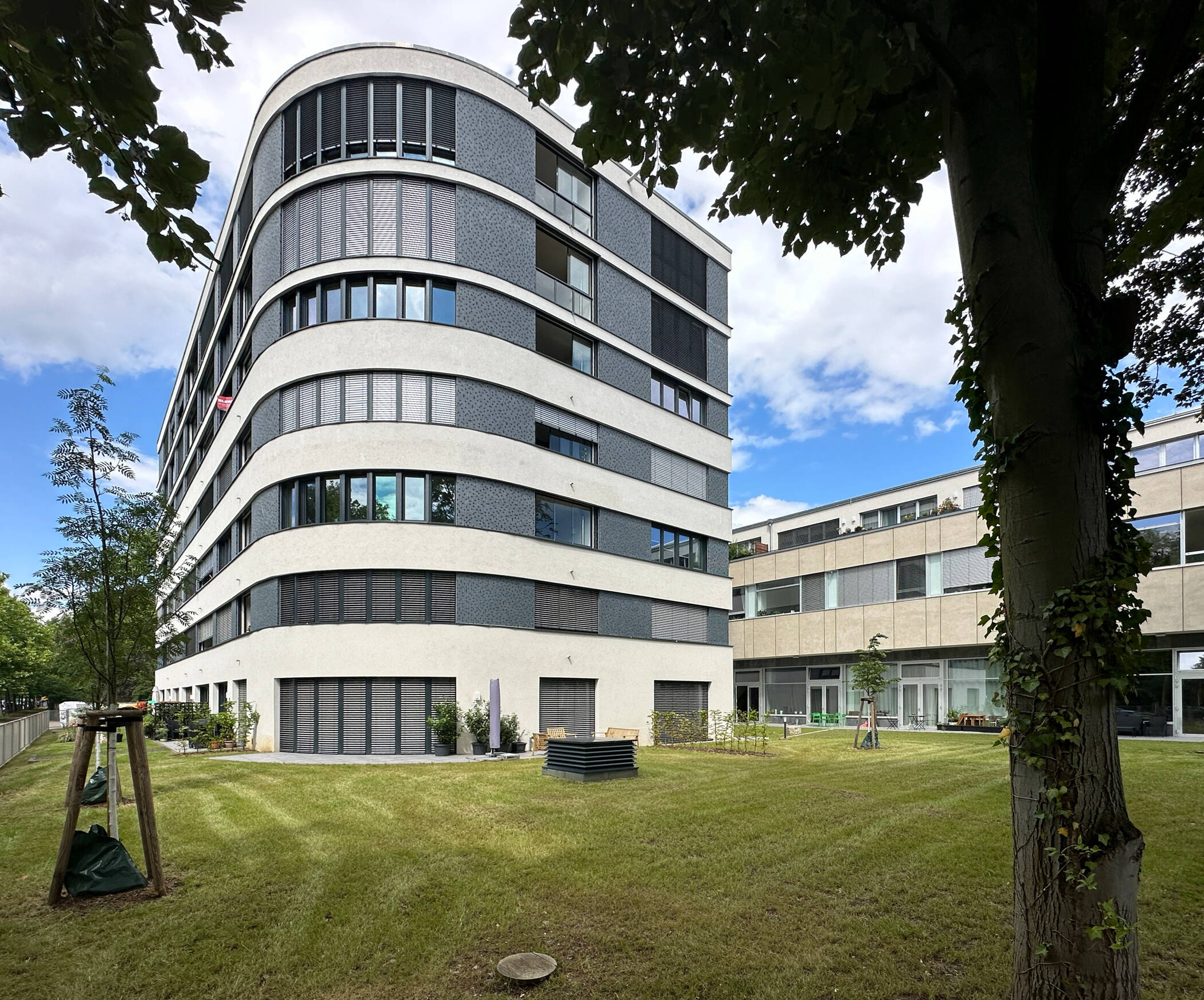 * PARKBLICK * 2 Zimmer * NEUBAU * TERRASSE * TG * EBK möglich * 01/26 *, 4107 Leipzig (Zentrum Zentrum-Süd)