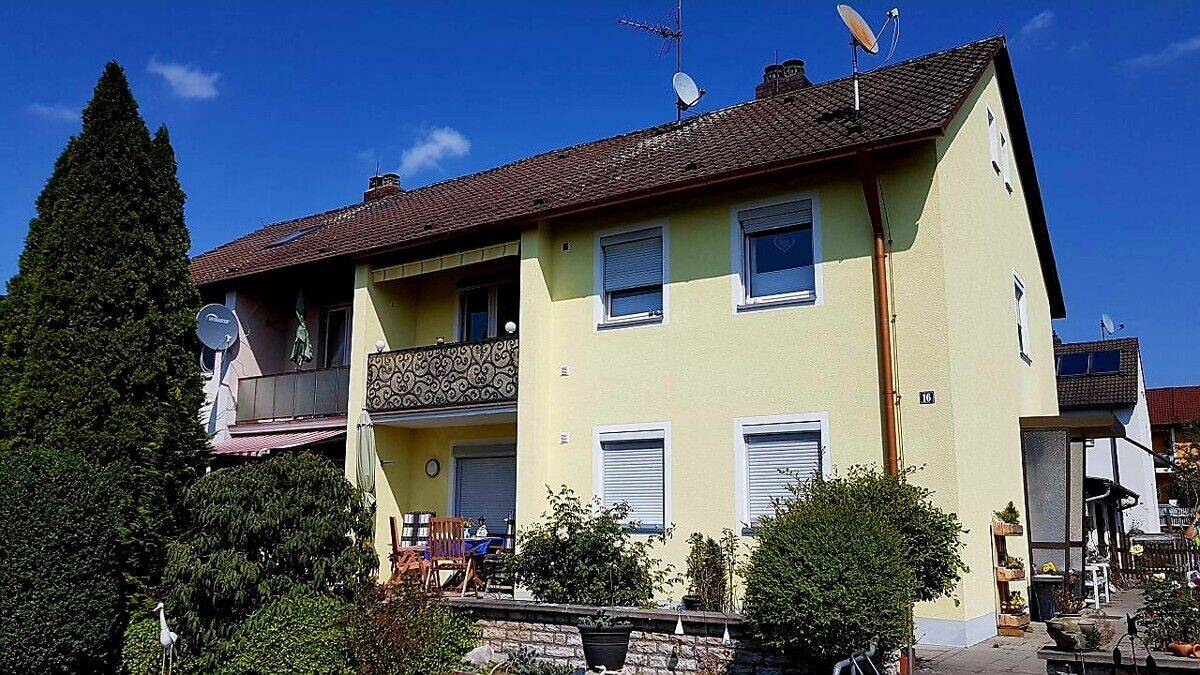Eine oder zwei Familien, Sie entscheiden: 6 Zimmer, schöner Garten und viel Platz, 91154 Roth