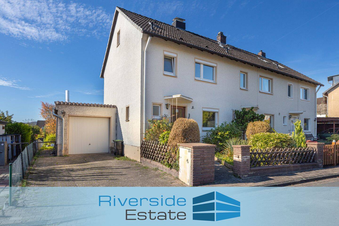 Hameln-Basberg | Charmantes Reihenendhaus mit Garten, Terrasse & Garage!, 31787 Hameln