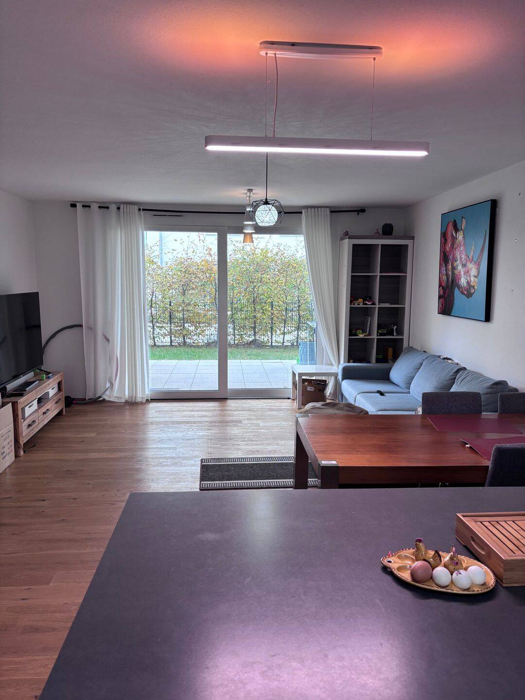 Neuwertige 4-Zi.-EG-Wohnung mit Privatgarten, 2 Terrassen & hochwertiger EBK – Baujahr 2020, Effizienzklasse B, 97421 Schweinfurt