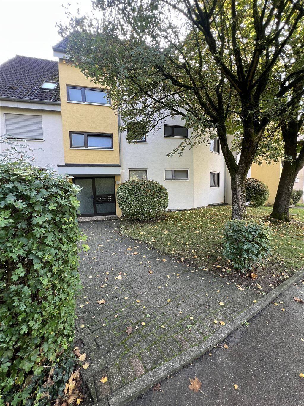 Charmante 1,5-Zimmer-Dachgeschosswohnung mit Balkon und Weitblick in Kirchheim-Ötlingen, 73230 Kirchheim unter Teck