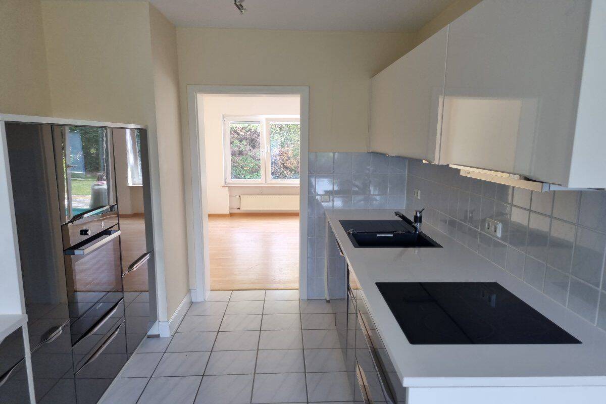 Attraktive Doppelhaushälfte mit 4,5 Zimmern, Garten, Terrasse und Keller in Wehrheim., 61273 Wehrheim