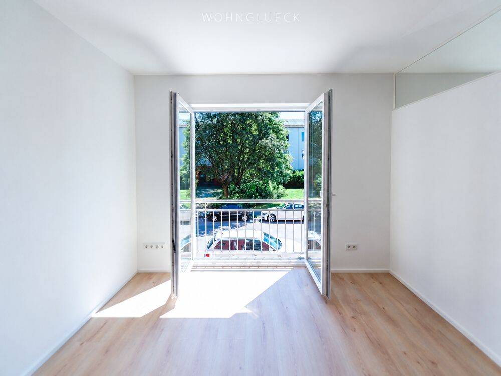 BARRIEREFREIE 3-ZI.-WOHNUNG MIT TRAUMHAFTEM BALKON, 86161 Augsburg (Herrenbach Hochfeld Innenstadt Spickel Universitätsviertel)