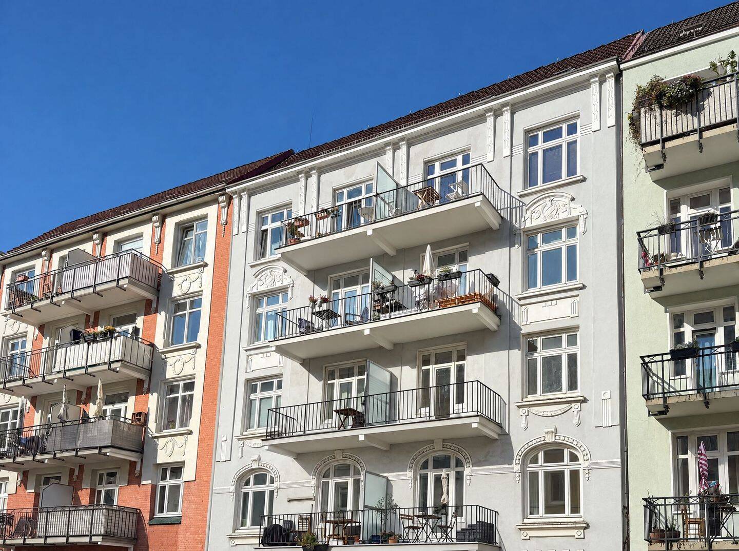 Altbau in Eimsbüttel: 2-Zimmer-Wohnung mit Süd-Ost-Balkon, 20255 Hamburg (Eimsbüttel Hoheluft-West Lokstedt Stellingen)
