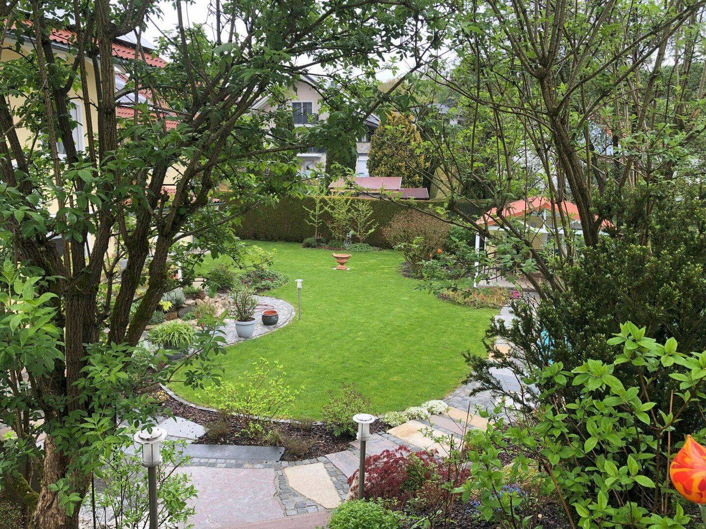 Wunderschönes Familienidyll mit parkähnlichem Garten, Pool, ELW, Klima und PV- Provisionsfrei !, 94474 Vilshofen an der Donau