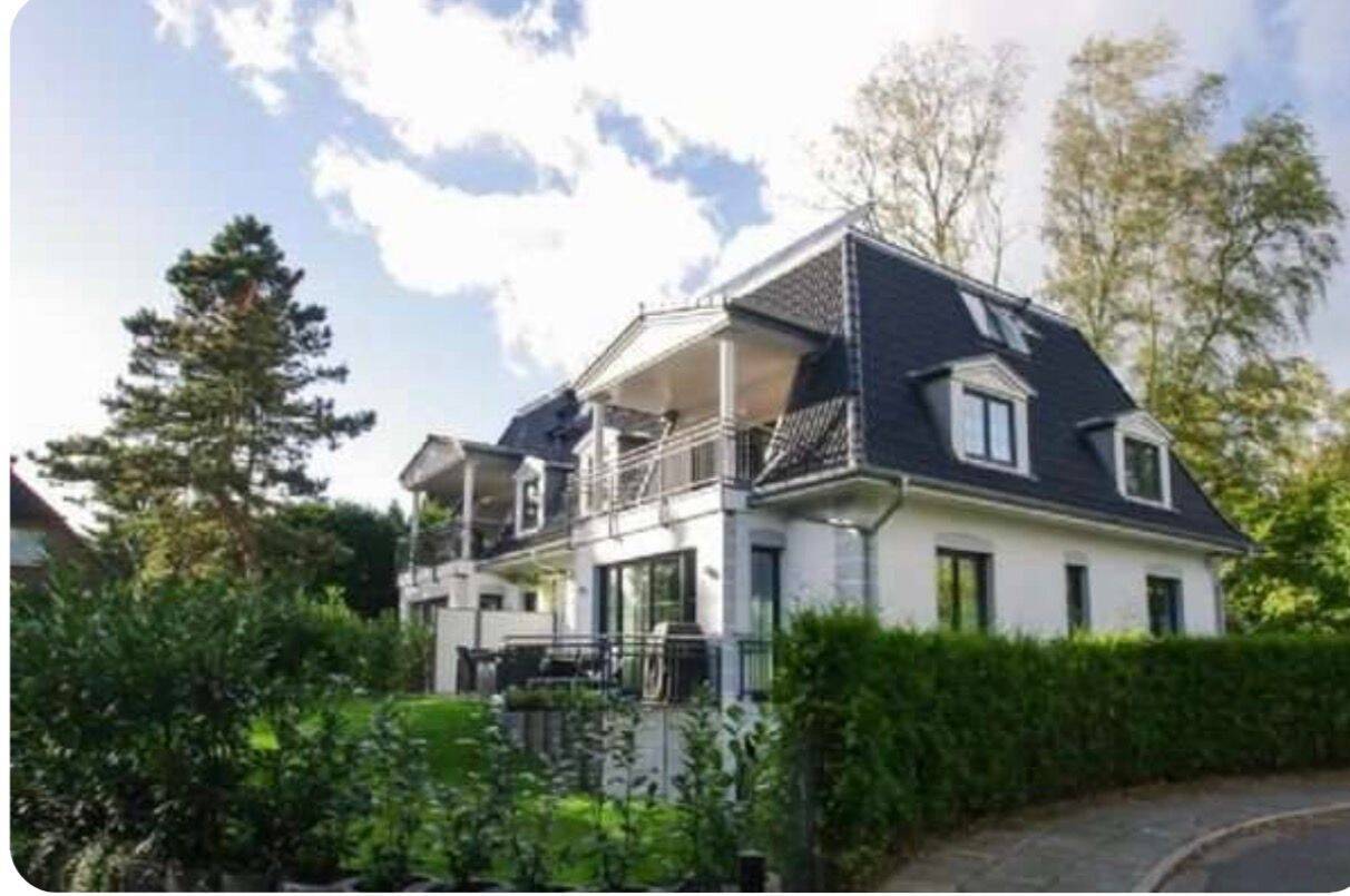 Nachmieter gesucht: Traumhafte 4-Zimmer-Maisonette mit Dachterrasse im beliebten Stadtteil Wellingsbüttel – befristet bis 15.02.2028, 22391 Hamburg (Wandsbek)