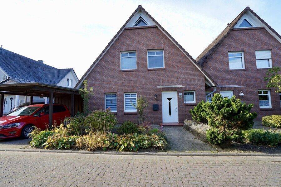 Gepflegte, vermietete Doppelhaushälfte mit Carport, 27383 Scheeßel