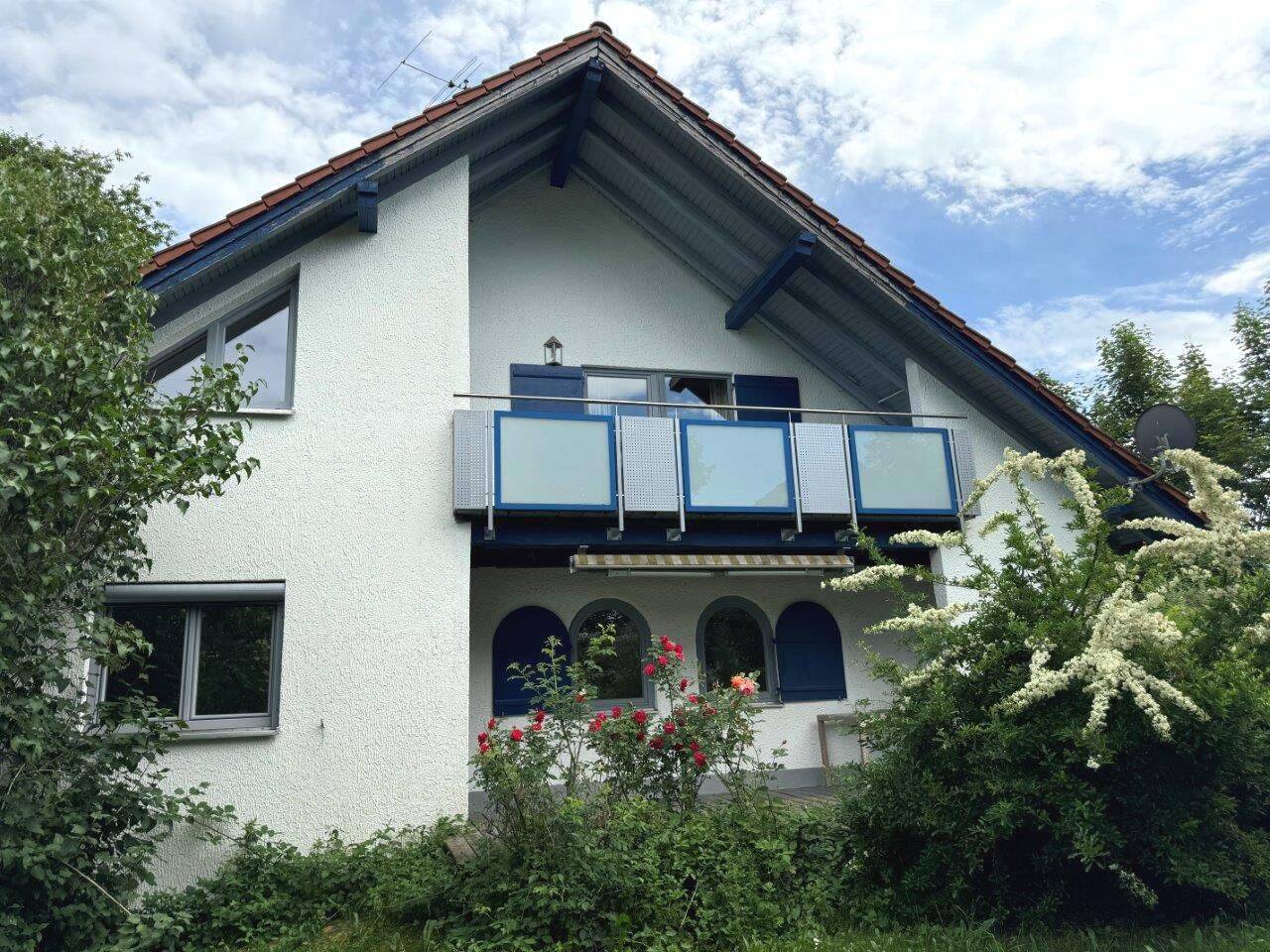 Einfamilienhaus mit Einliegerwohnung ruhig in Top-Lage in Schmiechen bei Mering, 86511 Schmiechen