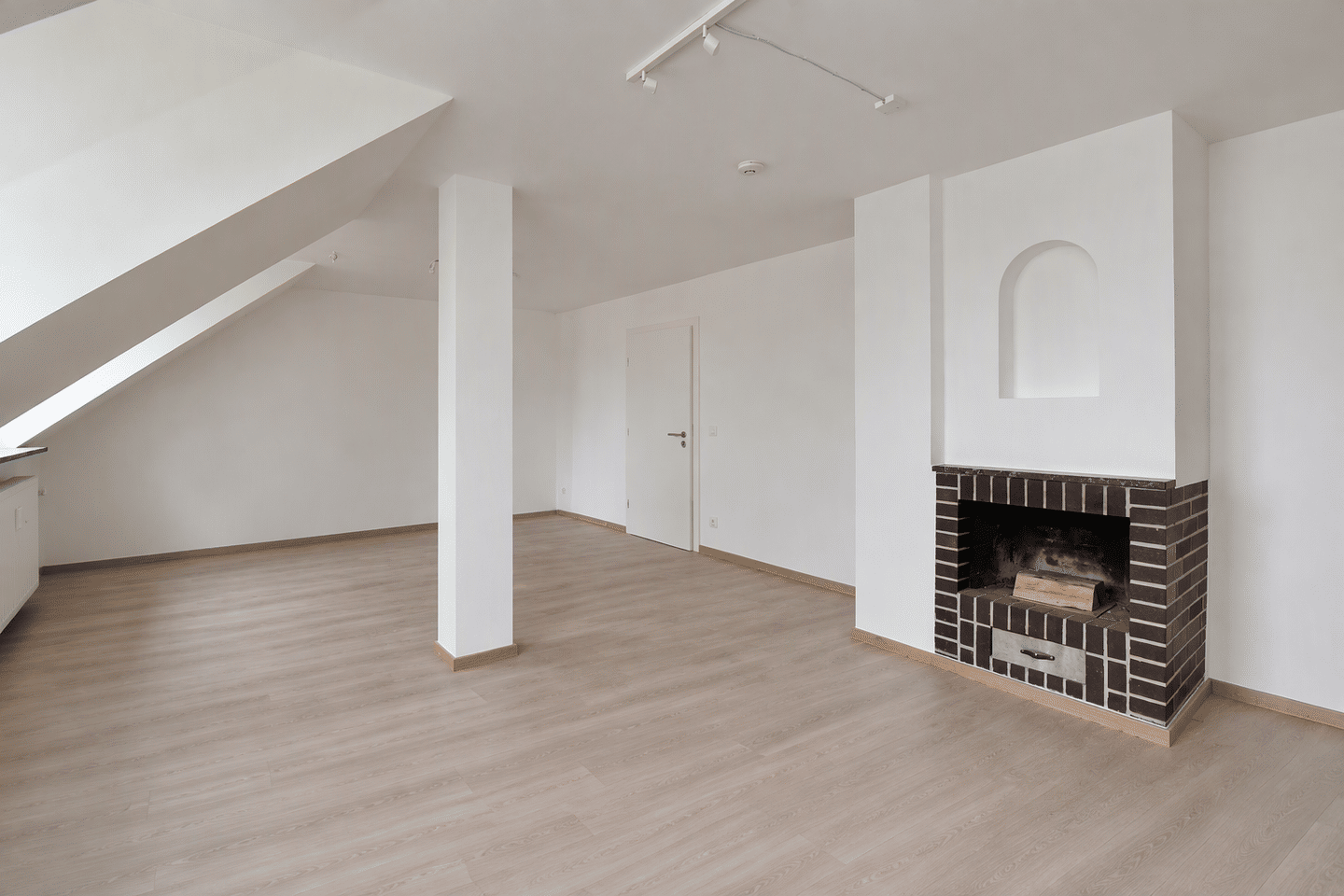 Mitten in Schwabing: Große 3-Zimmer-Wohnung, 80802 München (Maxvorstadt Schwabing-Freimann)