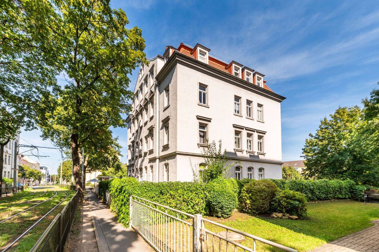 Attraktive 3-Zimmerwohnung an ruhiger Anliegerstraße in Dresden-Cotta, 1157 Dresden