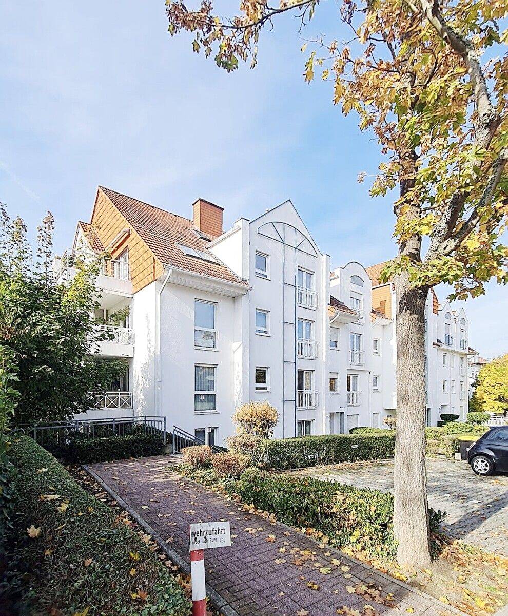 Ganz entspannt: Zwei-Zimmer-Eigentumswohnung mit Terrasse,  Gartenanteil und Tiefgaragenstellplatz, 65510 Idstein