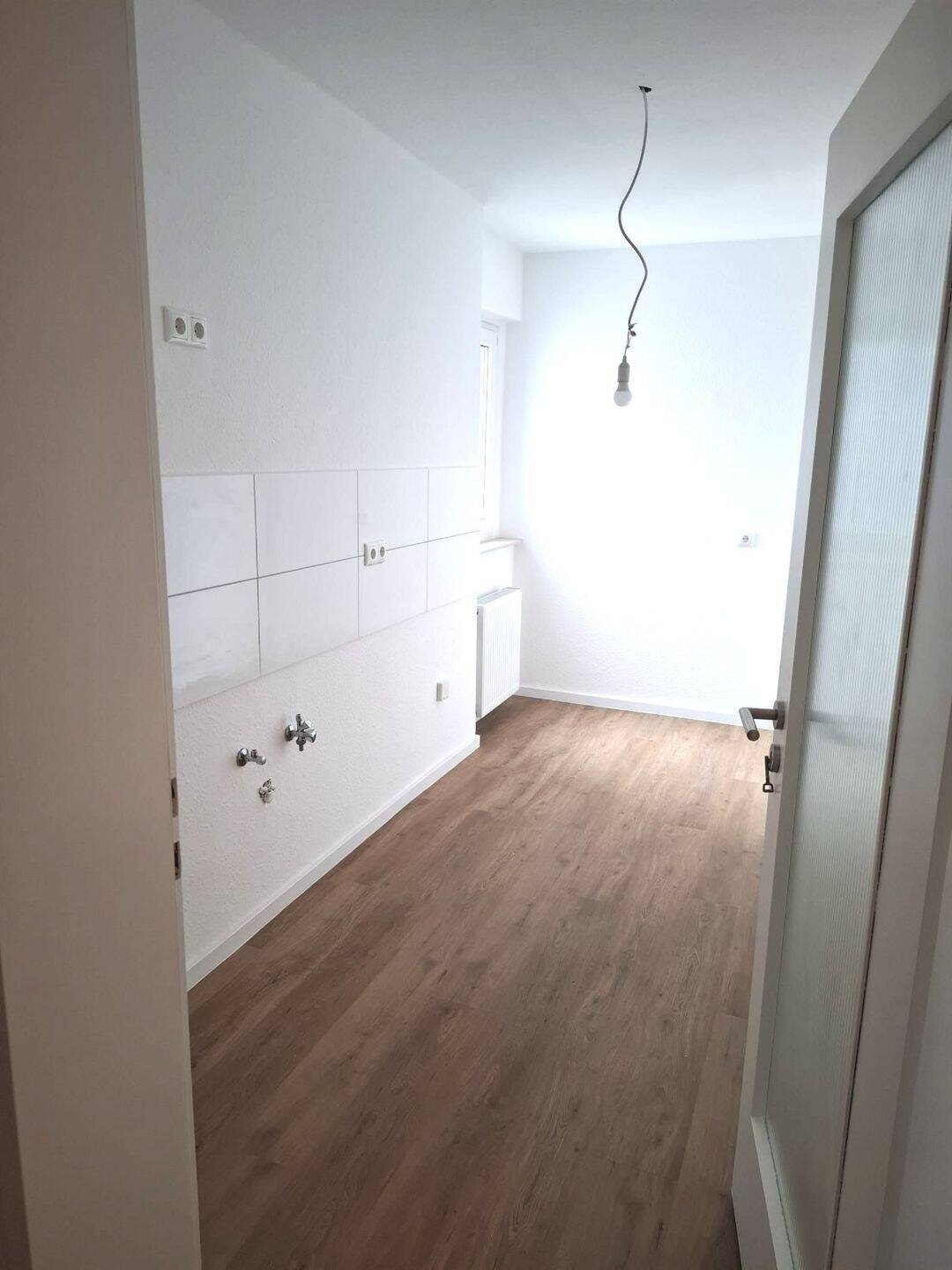 Kompaktes Apartment mit Balkon in der 12. Etage – zur Miete in Griesheim, 64347 Griesheim