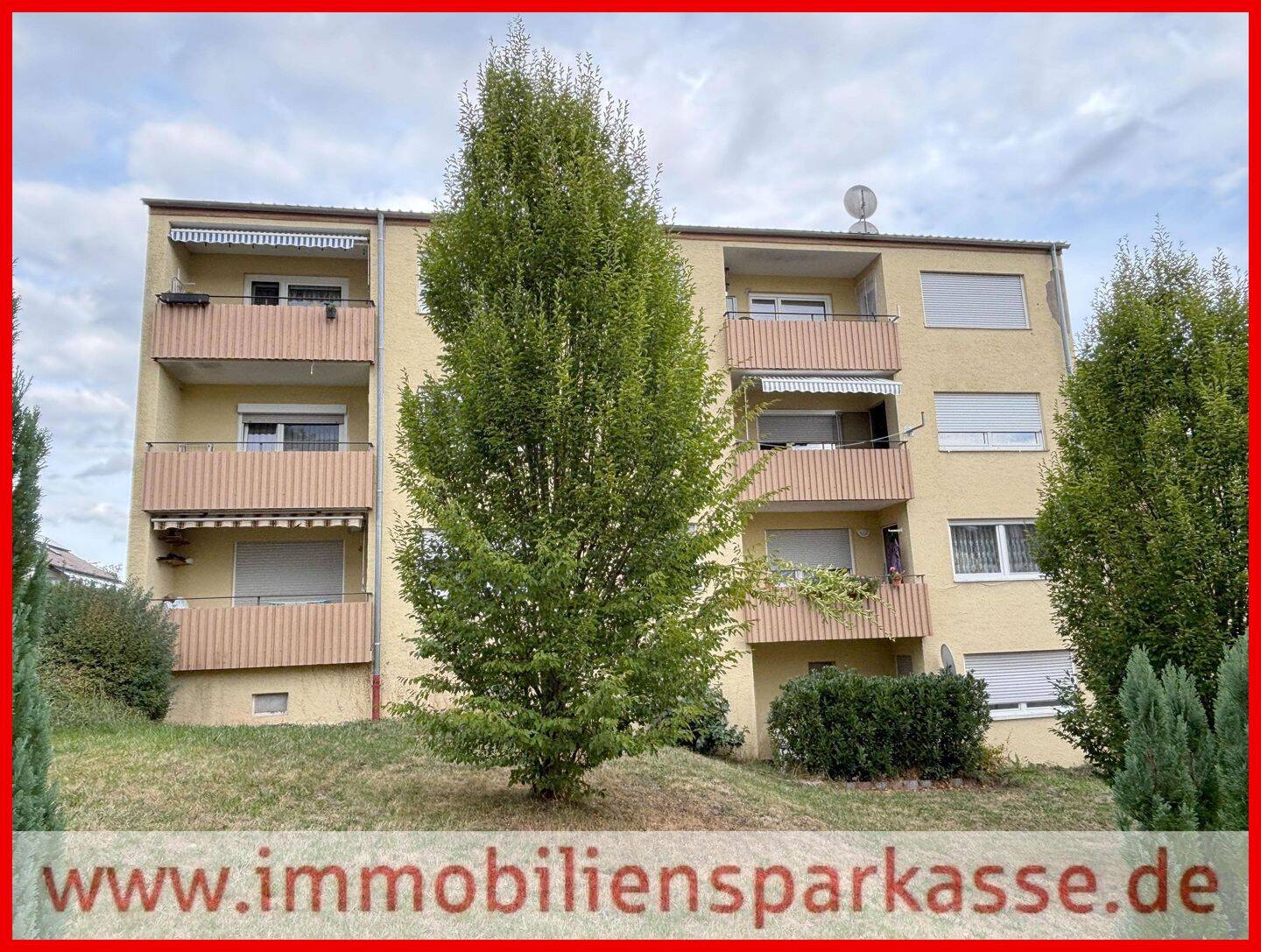 Gepflegte Wohnung mit Balkon und Einbauküche!, 72213 Altensteig