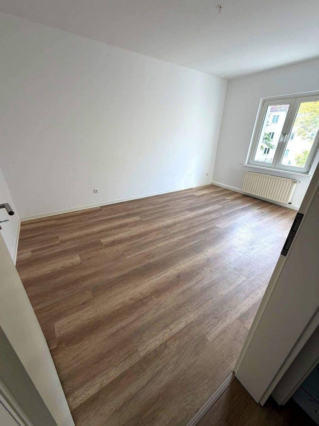 NEU! Frisch renovierte 2-Raum-Wohnung im 2.OG in Leipzig-Lindenau – Einziehen und Wohlfühlen, 4179 Leipzig (Altlindenau Leutzsch Neulindenau Schönau)