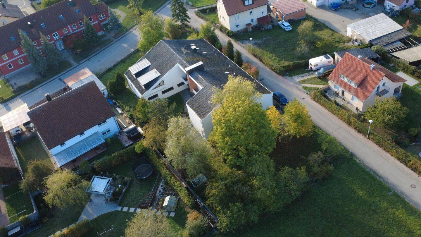 Exklusives Mehrfamilienhaus mit weitläufigem Grundstück und Pool, 91619 Obernzenn
