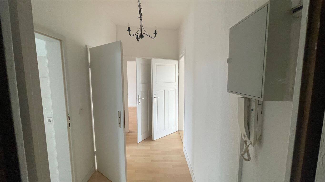 GEPFLEGTE 2-ZI-WOHNUNG* SEPARATE KÜCHE* AM BHF. CHEMNITZ-HILBERSDORF, 9131 Chemnitz (Ebersdorf Hilbersdorf)