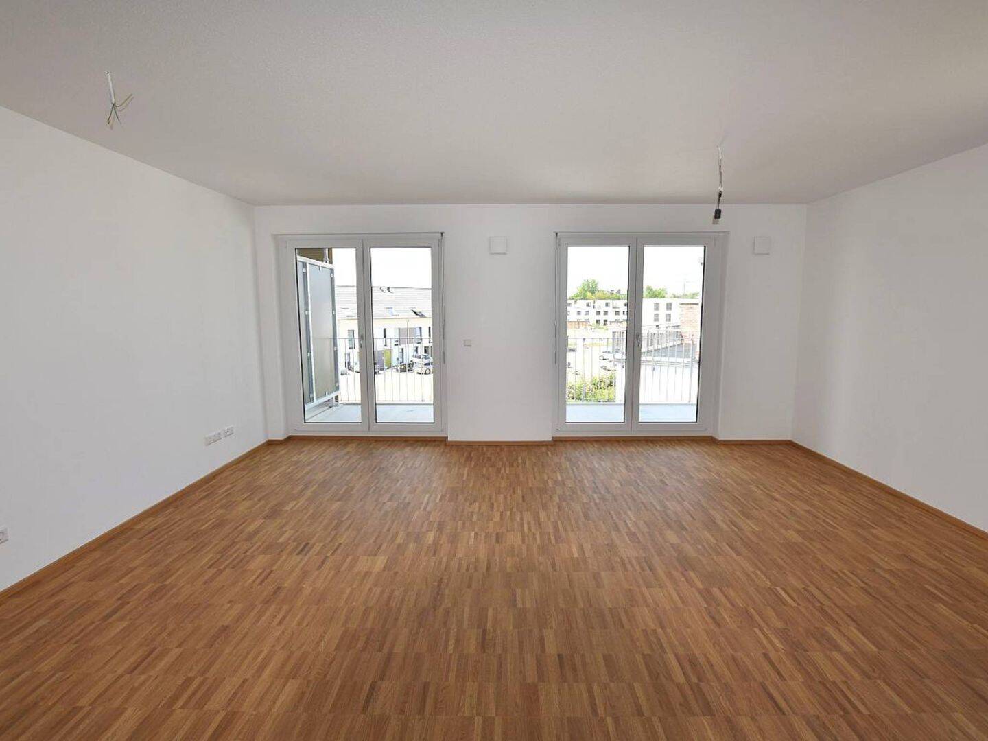 Große 2-Zimmer-Neubauwohnung mit BALKON in verkehrsberuhigter Wohnlage, 63075 Offenbach am Main (Bürgel Offenbach am Main Rumpenheim Waldheim)
