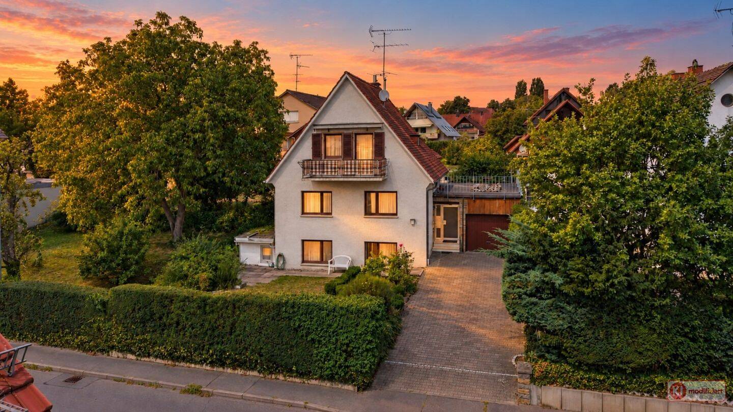 Sanierungsbedürftiges Einfamilienhaus auf dem Festland von Reichenau-Lindenbühl, 78479 Reichenau