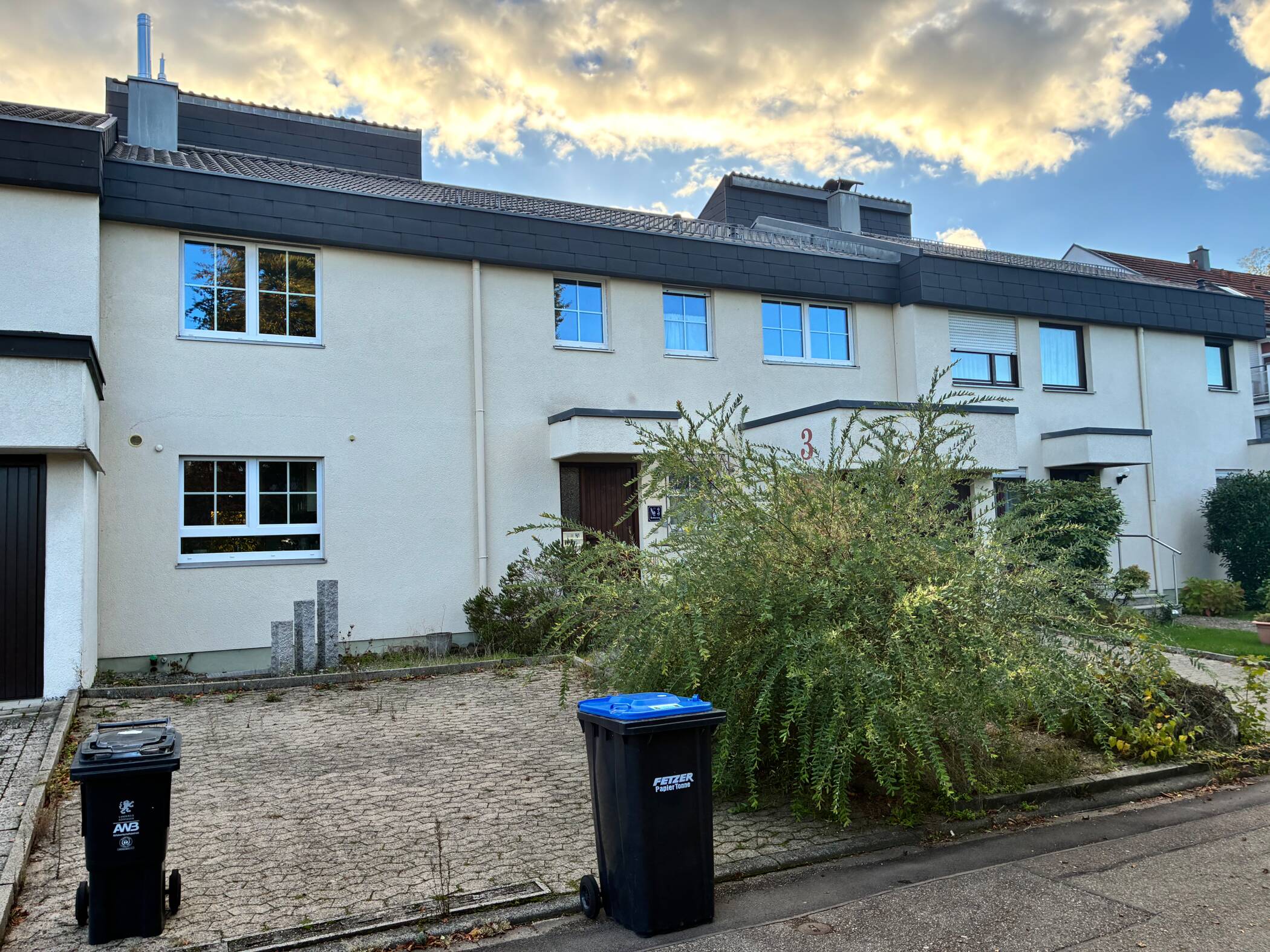 Reihenmittelhaus der Extraklasse/Mehrfamilienhaus, 73079 Süßen