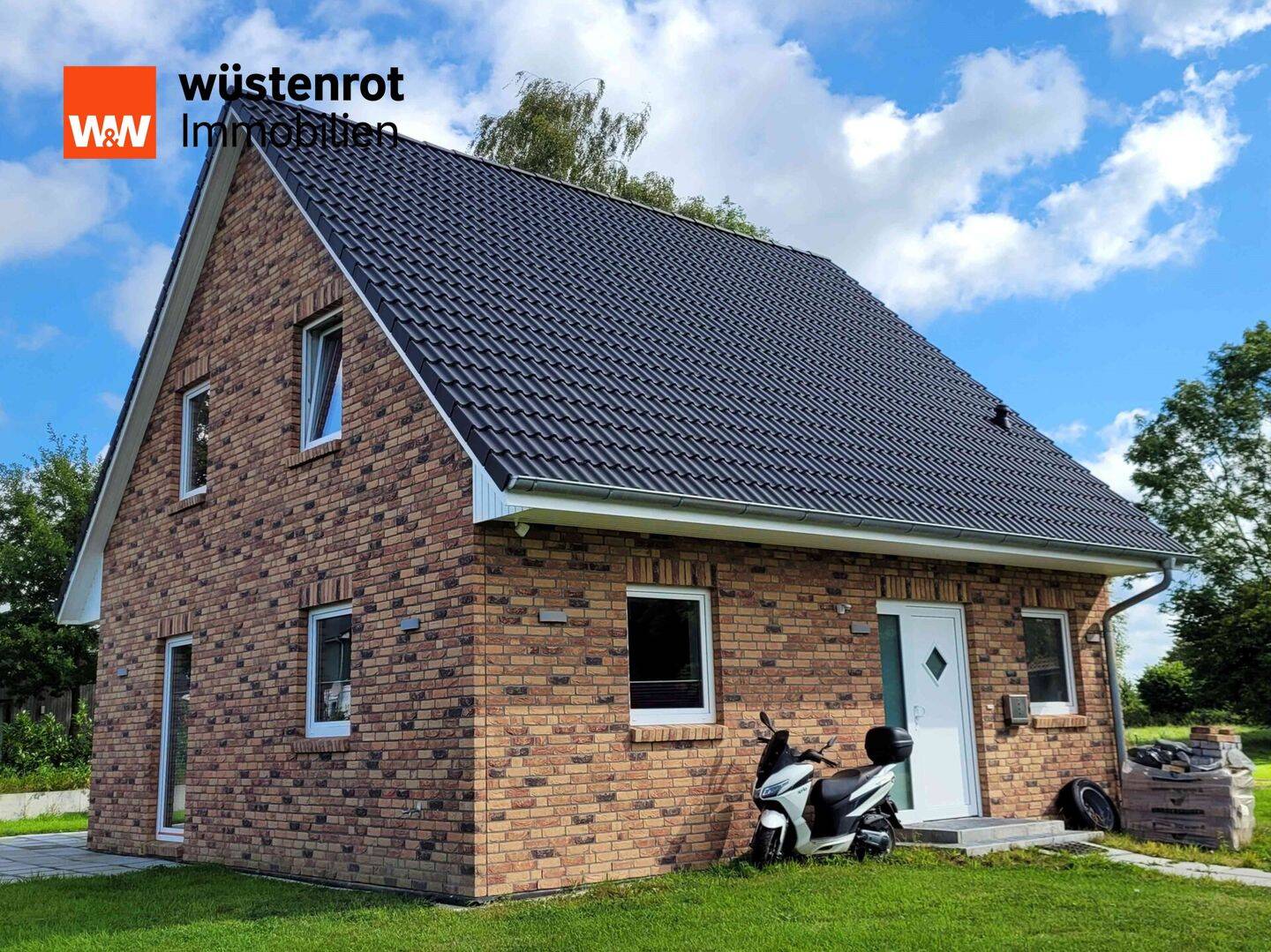 Hochwertiges Niedrigenergie-Effizienzhaus EEFKl A+ in der Nähe der Eider, 24803 Erfde