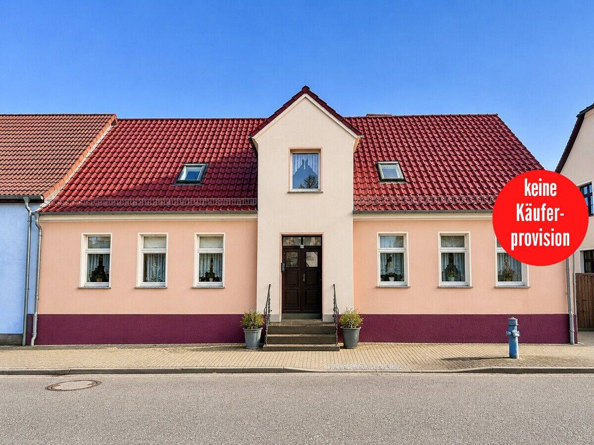 HORN IMMOBILIEN ++ großes Einfamilienhaus in Brüssow bei Löcknitz, 17326 Brüssow