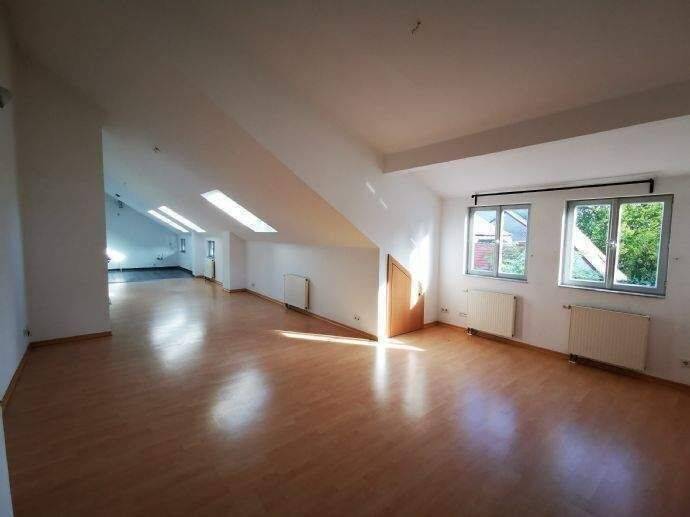 OFFENE SCHÖNE WOHNUNG IN BESTER LAGE IN ST.INGBERT FREI 01.12., 66386 St. Ingbert (Sankt Ingbert)