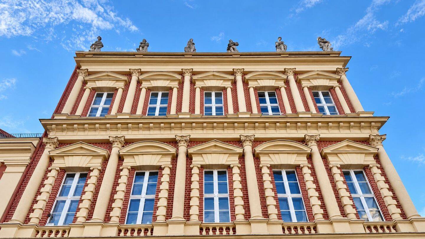 Altbaujuwel im Herzen Potsdams – mit Balkon und überdachter Loggia, 14467 Potsdam (Berliner Vorstadt Brandenburger Vorstadt Nördliche Innenstadt)