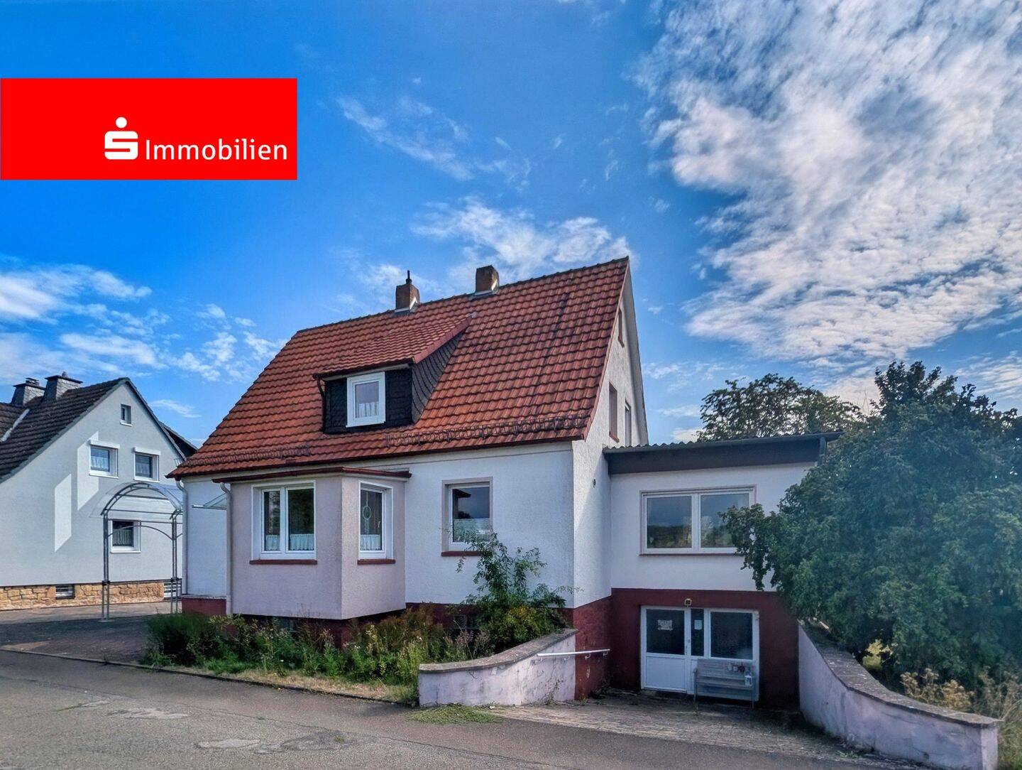 Gepflegtes Einfamilienhaus mit großzügigem Grundstück in Korbach-Meineringhausen, 34497 Korbach