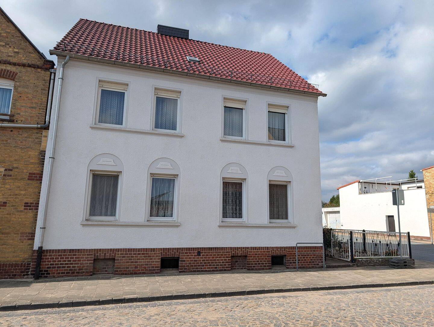 Geräumiges Familienhaus, in ruhiger Lage von Zahna, komplett beräumt und sofort verfügbar, 6895 Zahna-Elster
