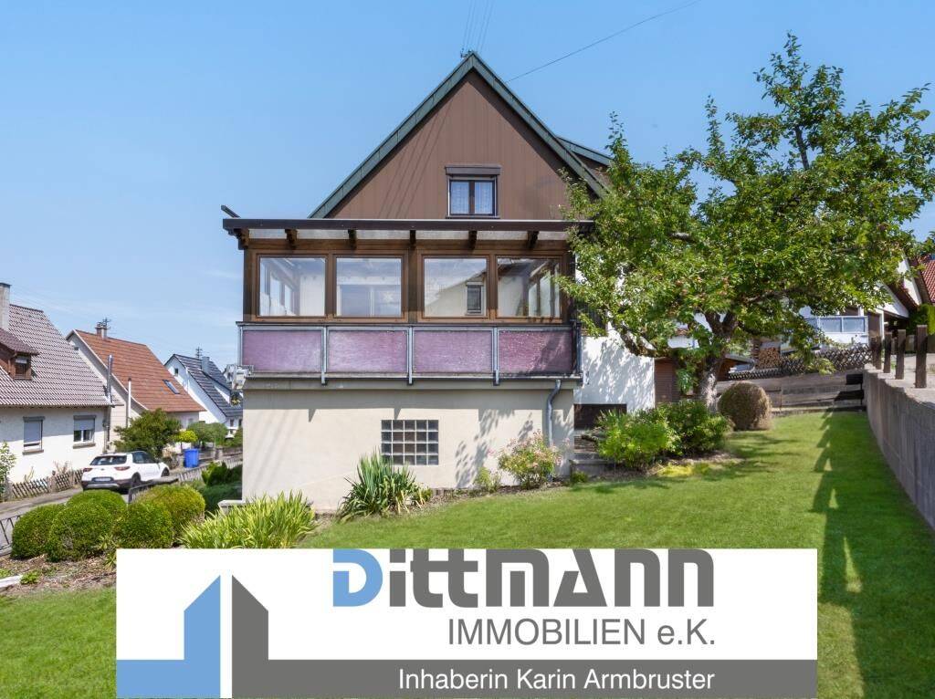 Einfamilienhaus mit Garten und Garage in Tailfingen, 72461 Albstadt