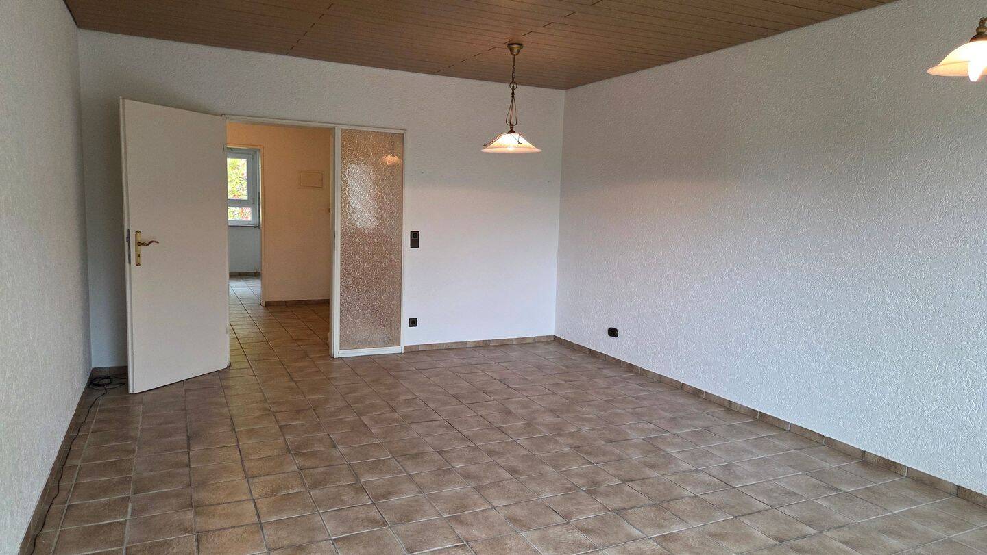 Komfortable 3-Zi-Wohnung mit Waldpanorama in Darmstadt-Eberstadt, 64297 Darmstadt (Eberstadt)