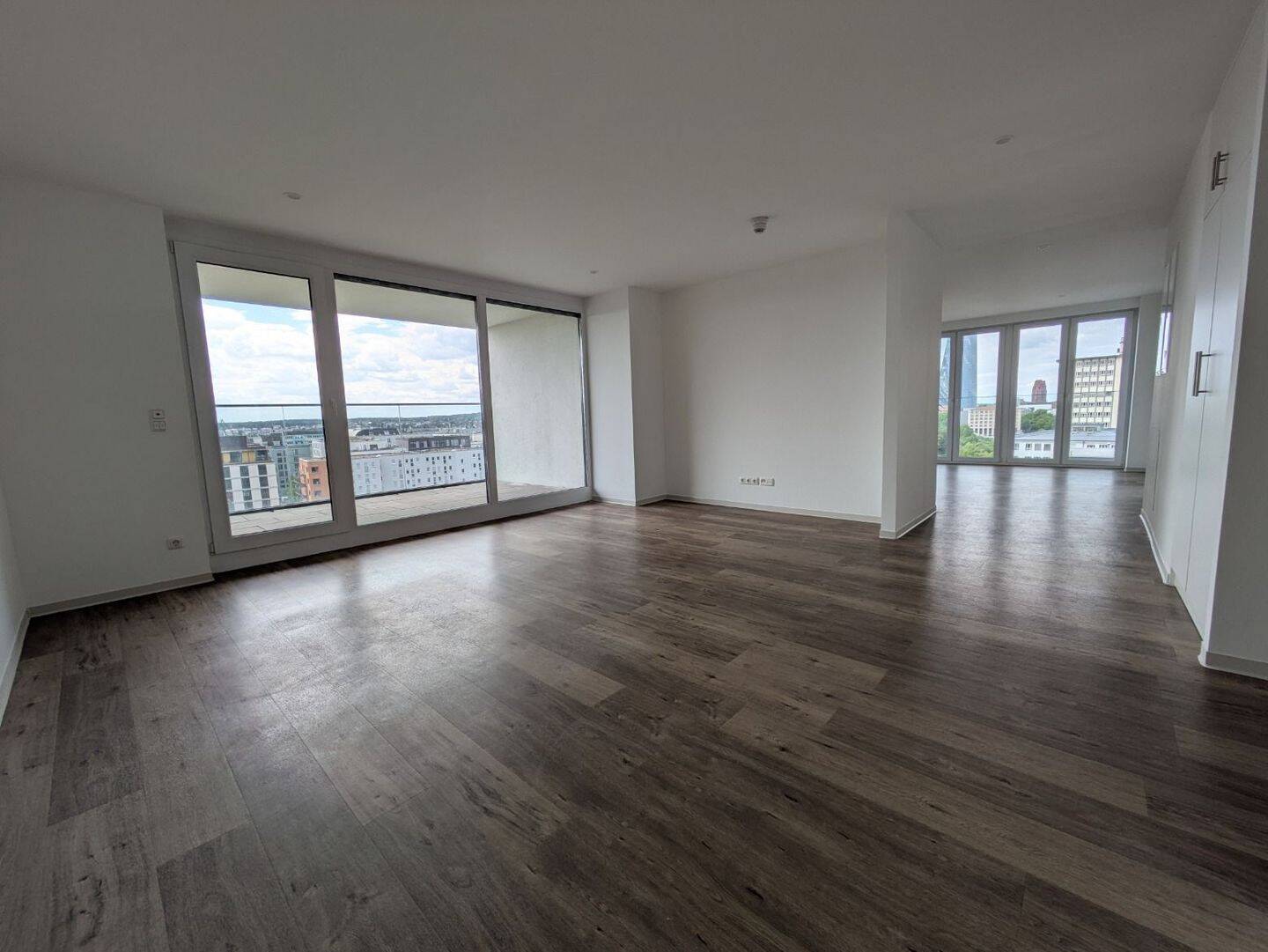 3-Zimmer-Penthouse am Frankfurter Ostpark – mit Blick auf die EZB, 60385 Frankfurt am Main (Bornheim Nordend-Ost Ostend)