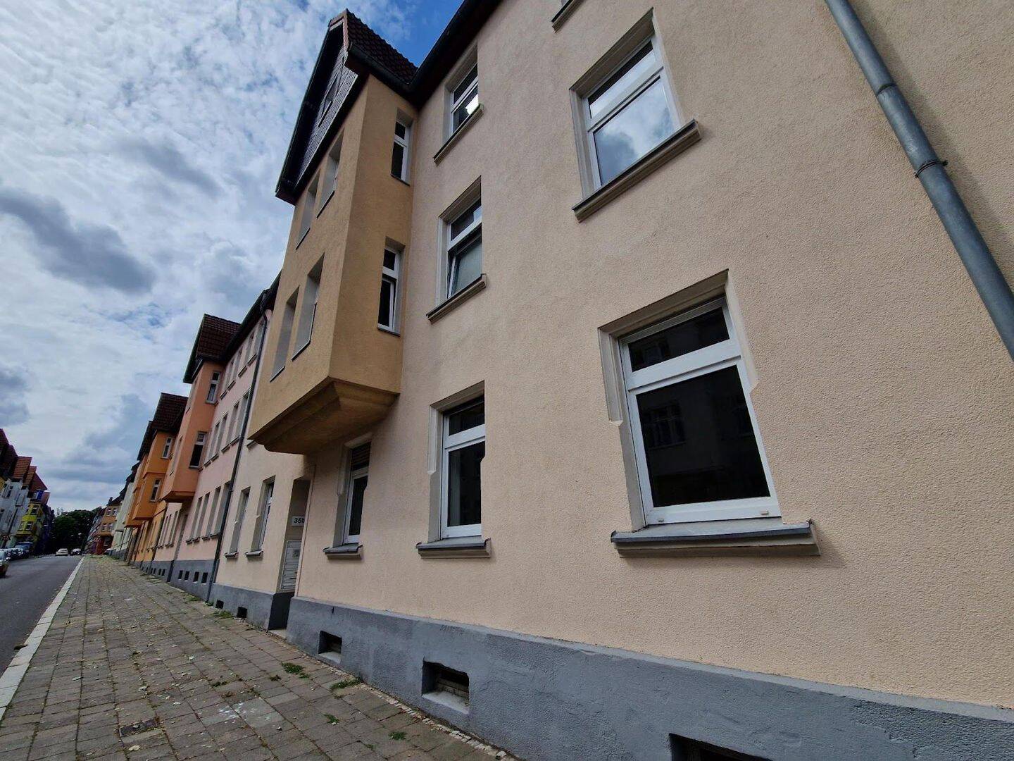 Renovierte zwei Zimmer Wohnung mit sonnigem Balkon!, 39116 Magdeburg (Beyendorfer Grund Lemsdorf Ottersleben Sudenburg)