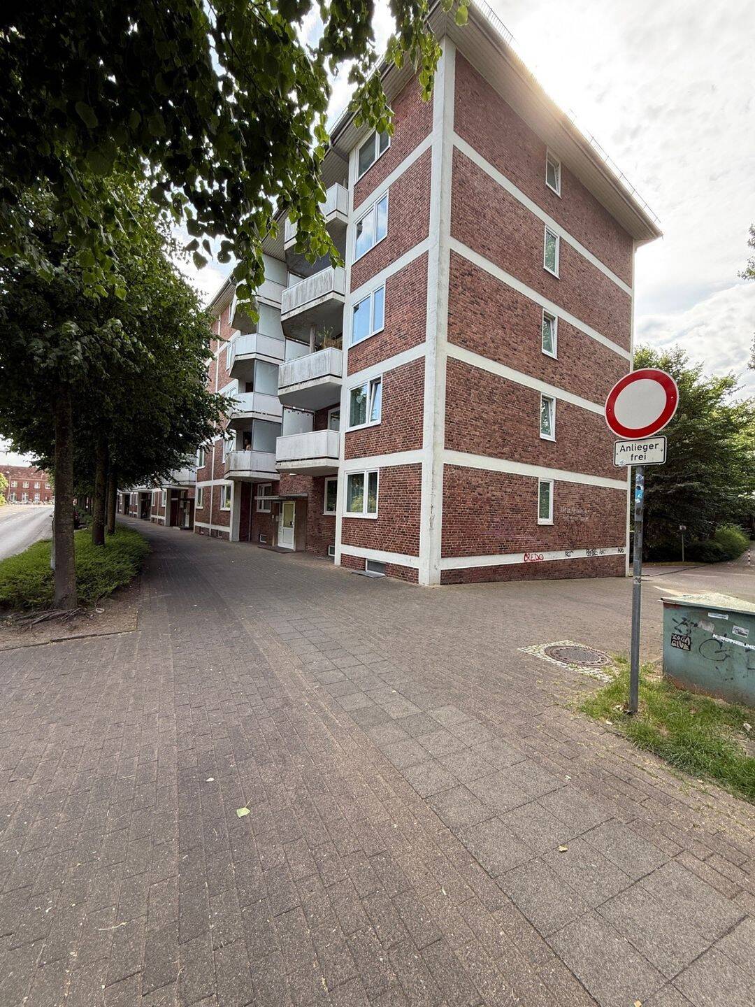 3 Zimmer Wohnung mit Balkon zentral gelegen, 25813 Husum