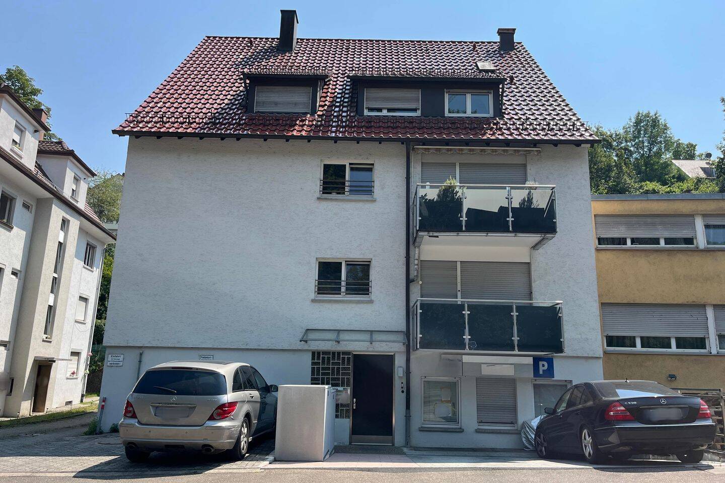 Freie 2-Zimmer-Wohnung mit Balkon, Terrasse und Garage, 70569 Stuttgart (Büsnau Kaltental Vaihingen)