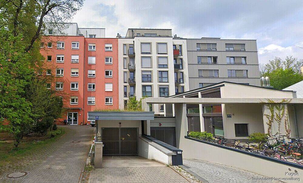 Stilvolle Dachgeschosswohnung mit Terrasse, 81379 München (Sendling Sendling-Westpark Thalk. Obersendl.-Forsten-Fürstenr.-Solln)